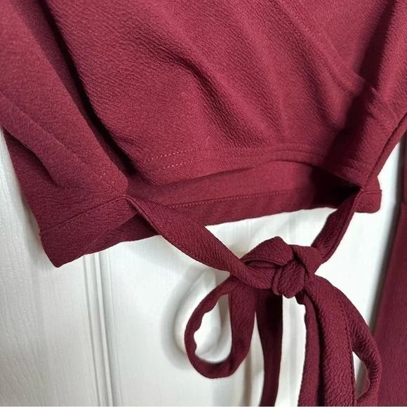 Shein EZwear Bell Sleeve Self-Tie Crop Top Burgundy  Size Medium - Picture 3 of 16